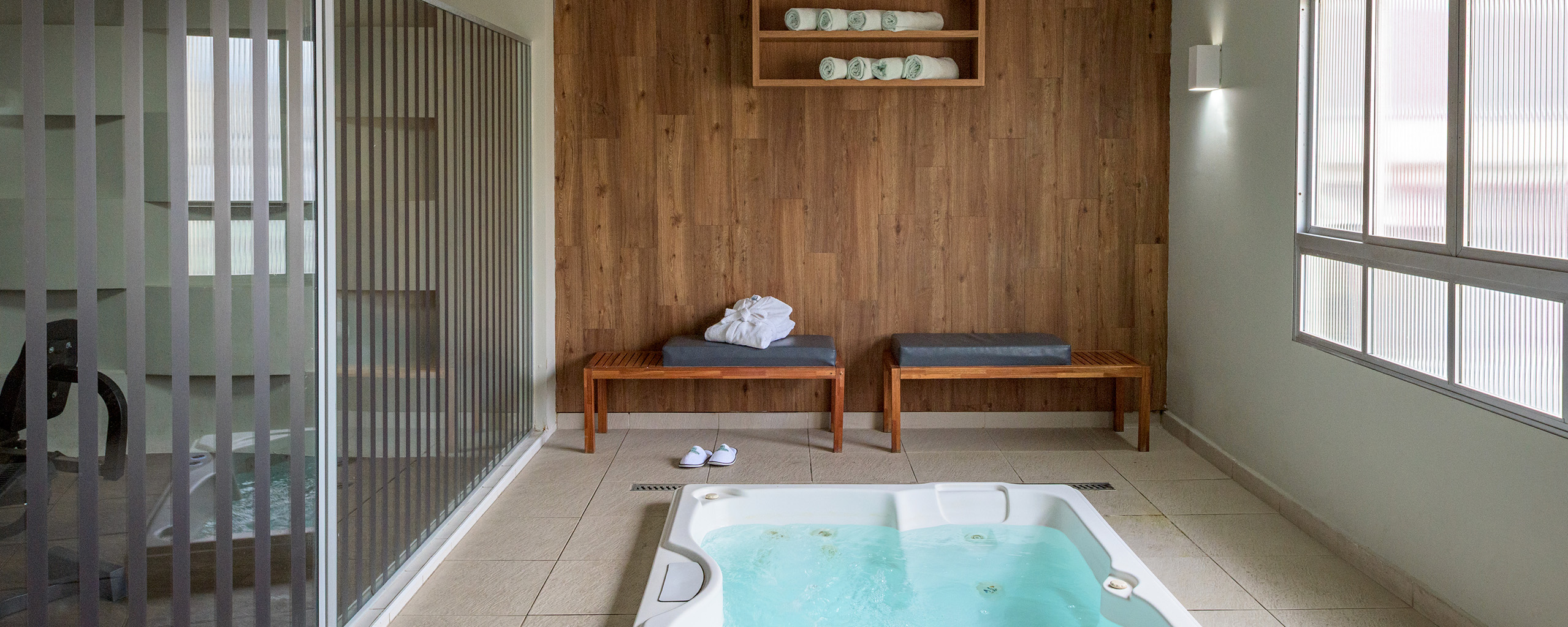 Sauna úmida e hidromassagem (mediante agendamento)