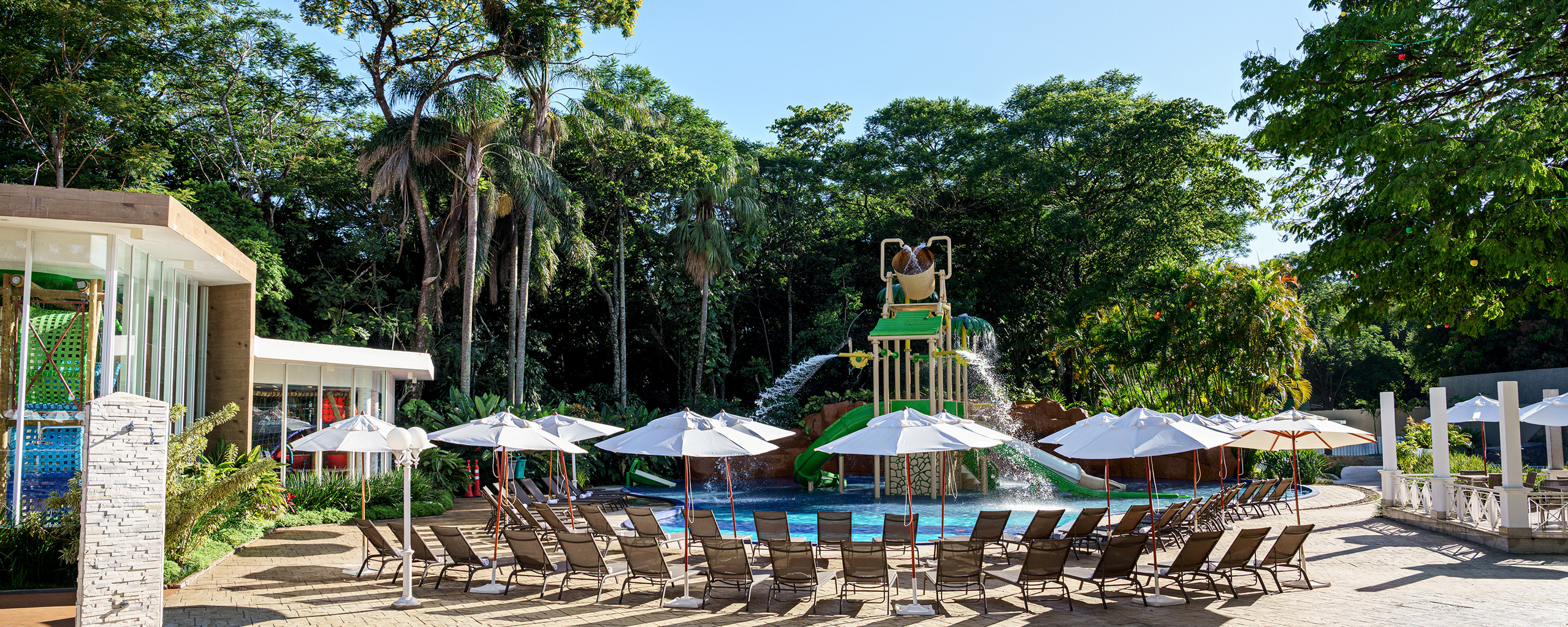 Complexo de piscinas